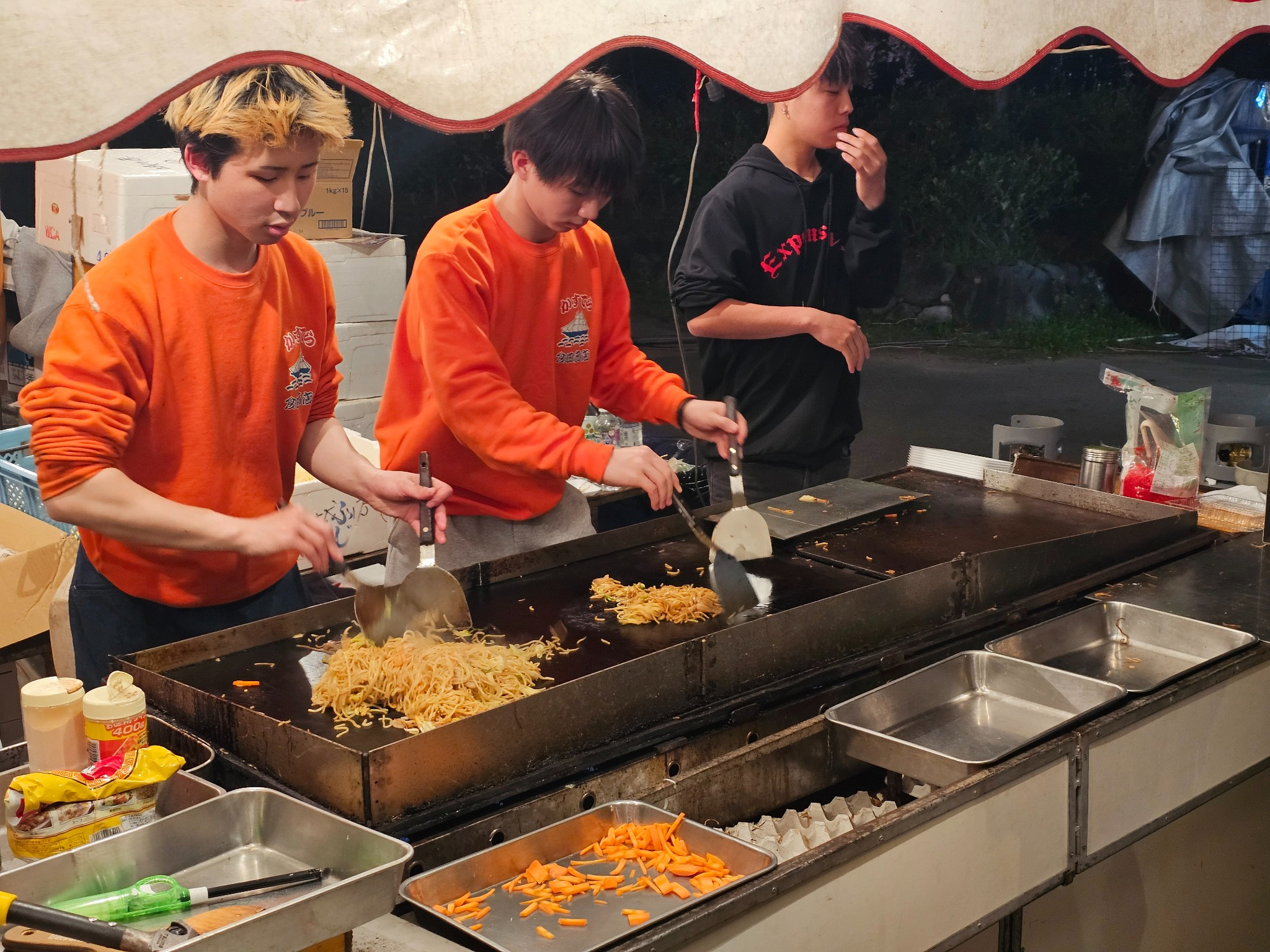 Toyama hanami yakisoba stall.